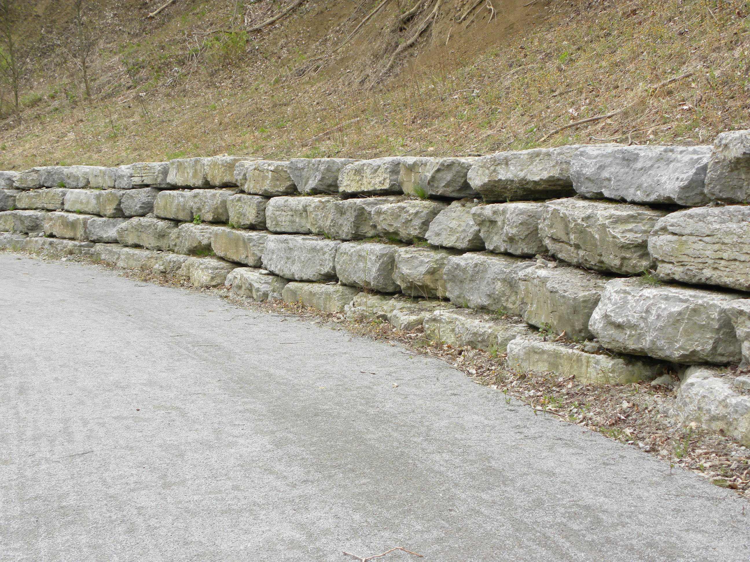 Armour wall along roadway_4940